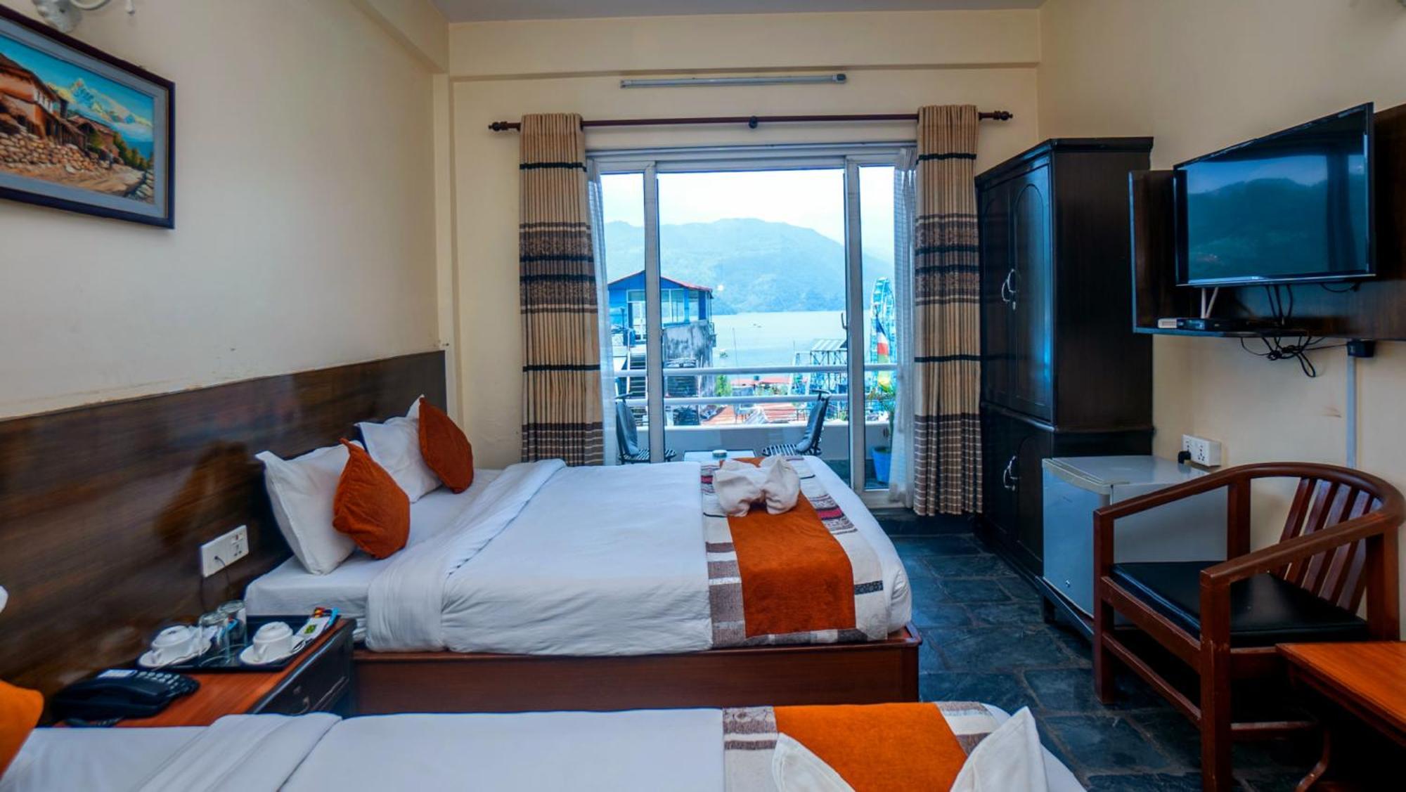 Hotel Kunja Pokhara Dış mekan fotoğraf